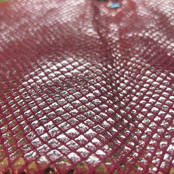 Rose gold purse with rose appliqué - Picture 7 of 7